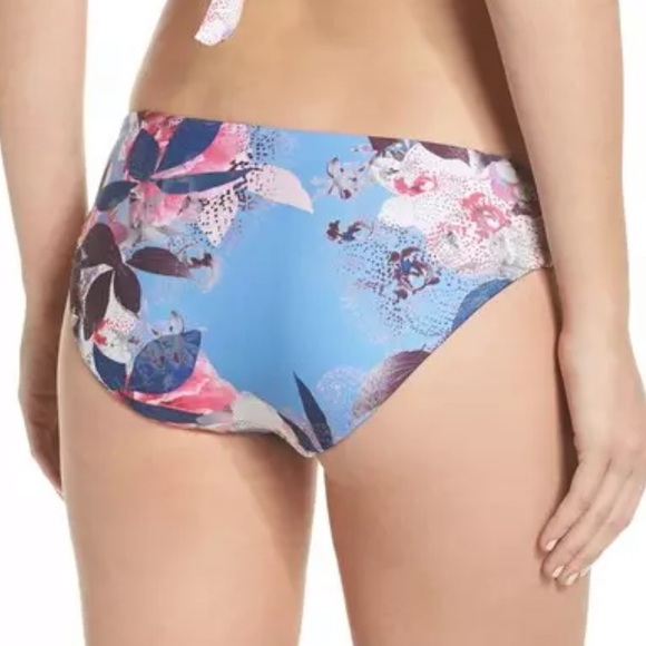 BECCA Orchid Bloom Reversible Bikini Bottoms L - Picture 2 of 12